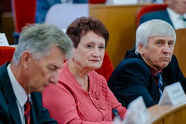 Реализацию нацпроектов обсудили на Совете старейшин